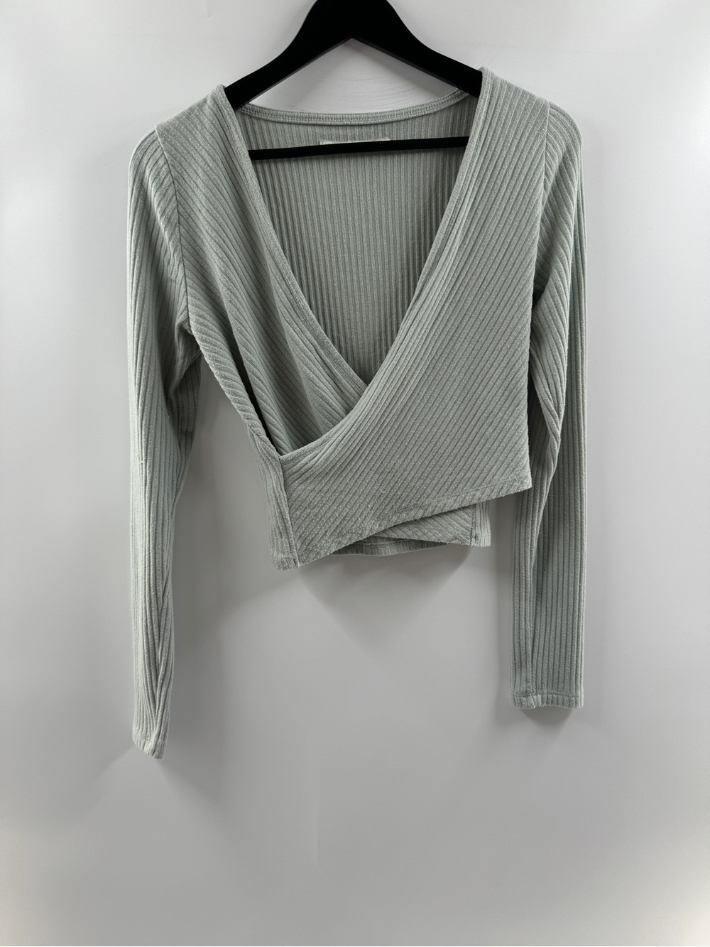 Abercrombie & Fitch Sage Green Ribbed Wrap Top – Women's Medium